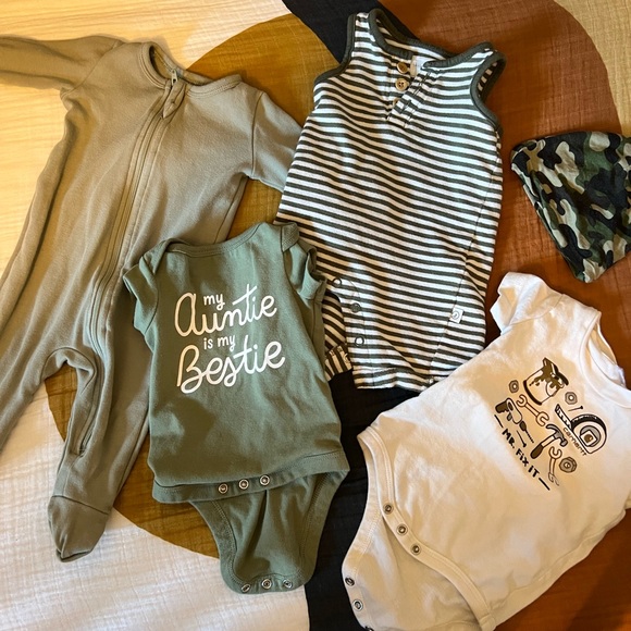 SOLD Baby Greens 0-3 Months - Picture 1 of 2